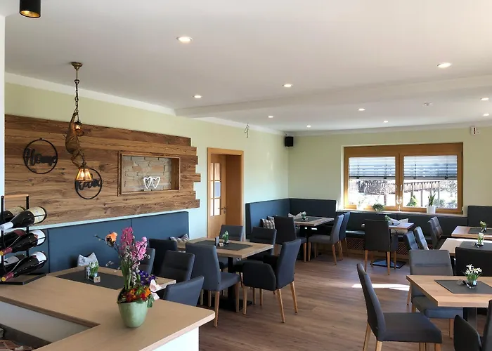 Otel Waldesruh Furth im Wald